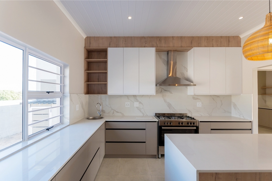 4 Bedroom Property for Sale in Country Club Western Cape